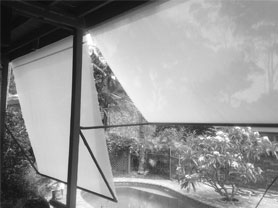 Drop-arm awnings with two different cassettes - pic in b/w
