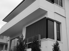 Vertical awning with cable, pic in b/w